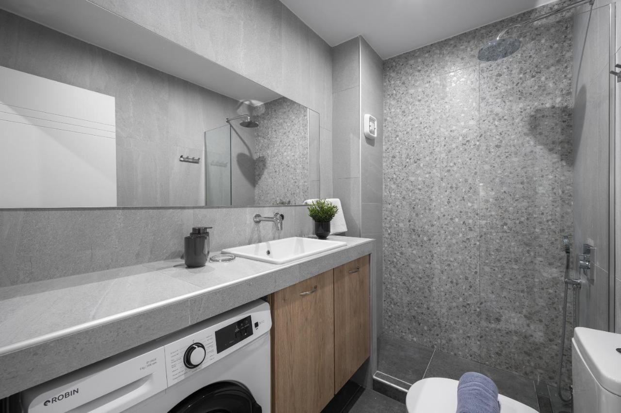 Feidias Apartment - 1 Bedroom テッサロニキ エクステリア 写真
