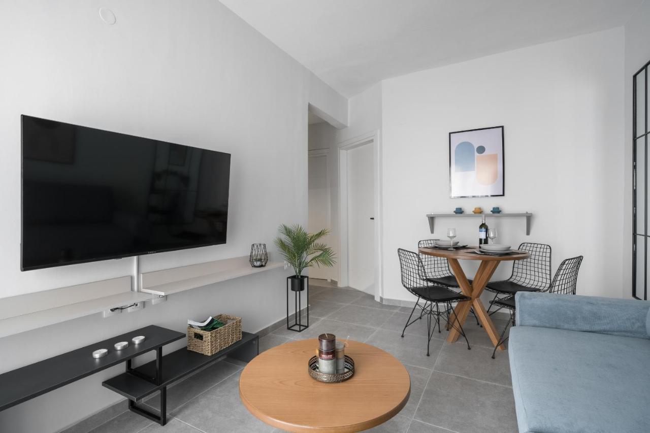 Feidias Apartment - 1 Bedroom テッサロニキ エクステリア 写真
